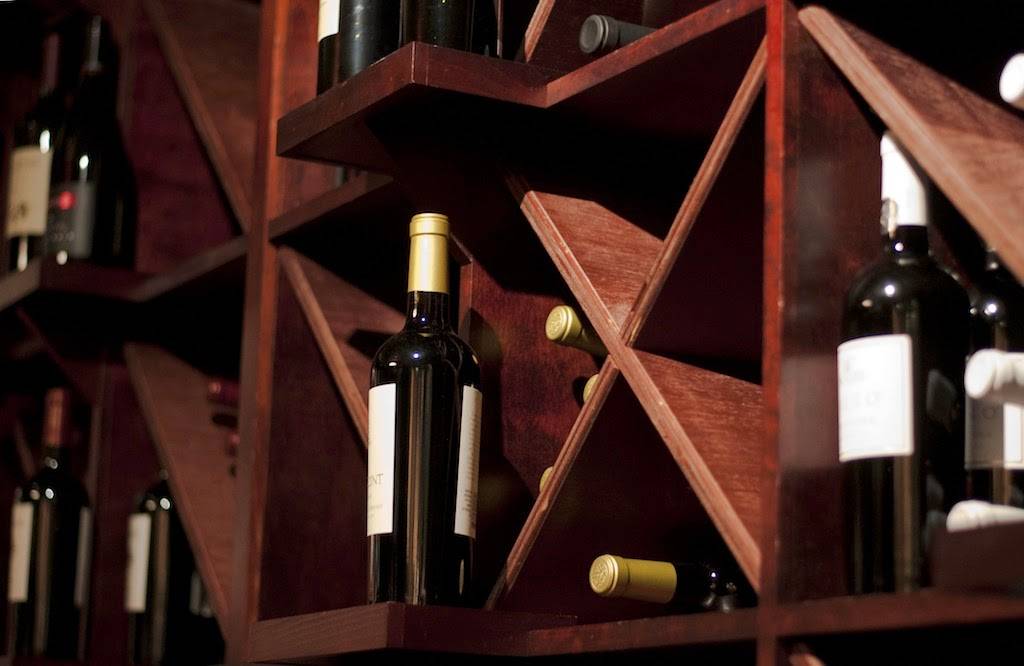 Vinology Restaurant & Event Space | restaurant | 110 S Main St, Ann Arbor, MI 48104, USA | 7342229841 OR +1 734-222-9841