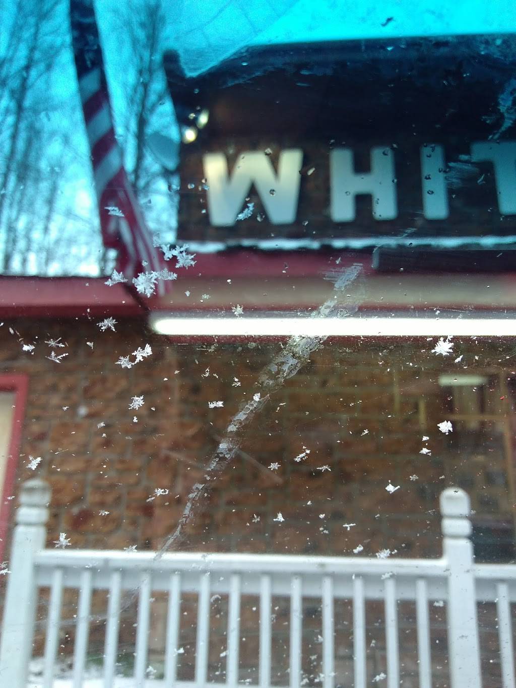 Whiteway Grill Restaurant | restaurant | 7317 US-19E, Roan Mountain, TN 37687, USA | 4237723026 OR +1 423-772-3026