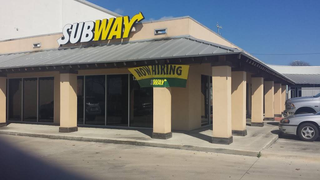 Subway Restaurants | restaurant | Starcrest Center, 12066 Starcrest Dr Suite 600, San Antonio, TX 78247, USA | 2104994280 OR +1 210-499-4280