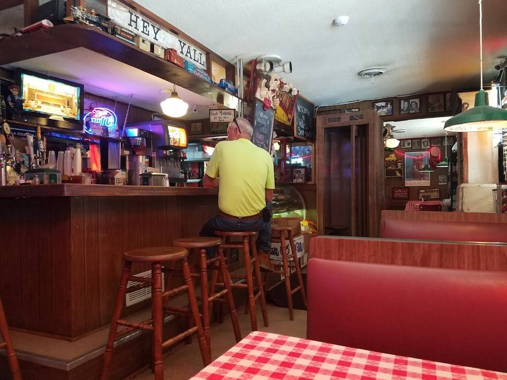 Willies Deli | restaurant | 7701 Lee Hwy, Cleveland, TN 37312, USA | 4233368008 OR +1 423-336-8008