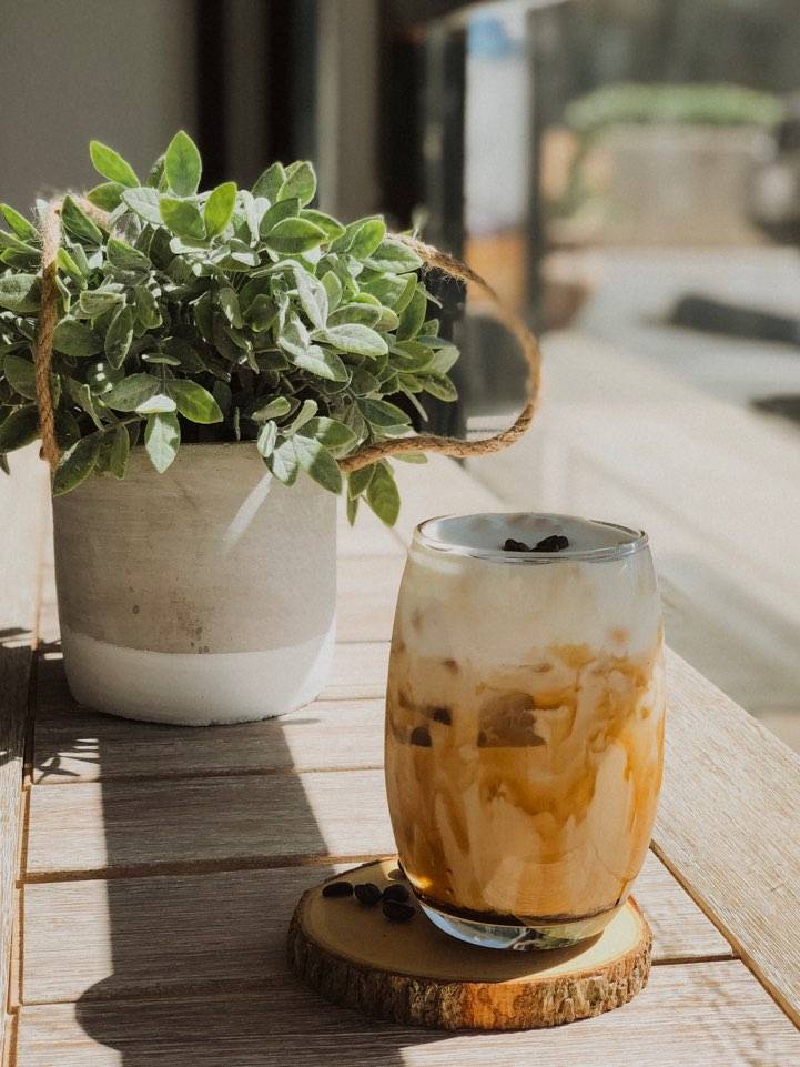 Frenz Coffee | restaurant | 5770 Melrose Ave Ste 101, Los Angeles, CA 90038, USA | 3238484523 OR +1 323-848-4523