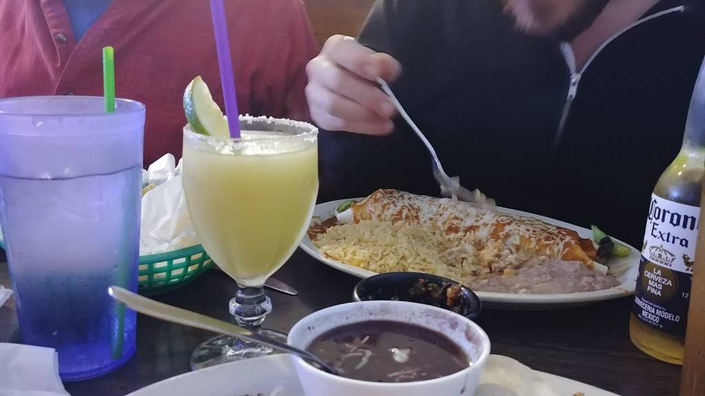 El Caribe Mexican Restaurant | restaurant | 5610 N Lamar Blvd, Austin, TX 78751, USA | 5124526207 OR +1 512-452-6207