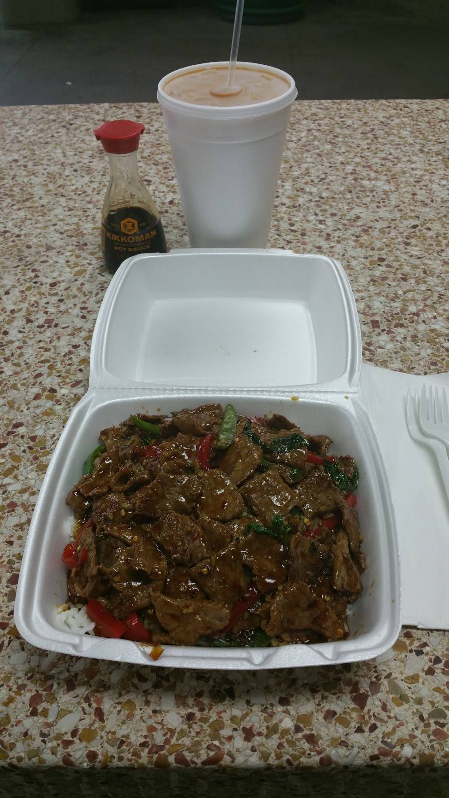 Vics Food To Go | restaurant | 12527 Victory Blvd, North Hollywood, CA 91606, USA | 8187632252 OR +1 818-763-2252