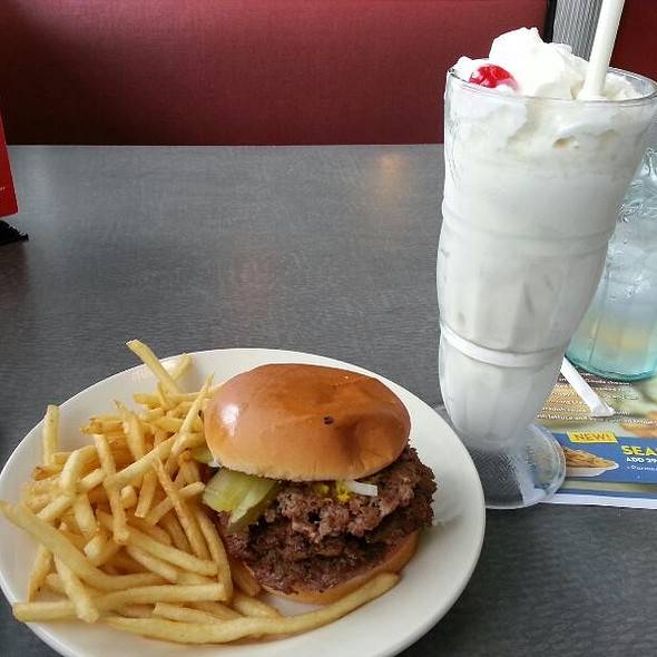 Steak n Shake | restaurant | 5000B Old Hickory Blvd, Hermitage, TN 37076, USA | 6152311011 OR +1 615-231-1011