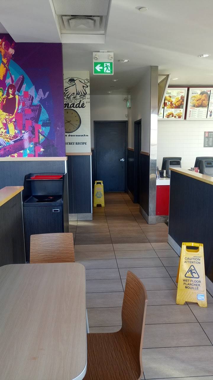 KFC | meal delivery | 3058 Mayfield Rd, Brampton, ON L6Z 0E3, Canada | 9058463935 OR +1 905-846-3935