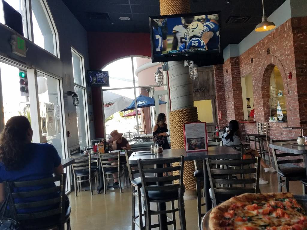 Beach Pizza | restaurant | 8601 Lincoln Blvd, Westchester, CA 90045, USA | 3108272000 OR +1 310-827-2000