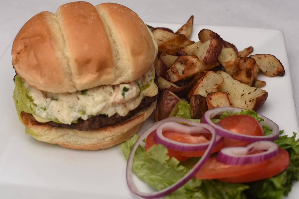 Bobbers Island Grill | restaurant | 750 Wisconsin Dells Pkwy S, Wisconsin Dells, WI 53965, USA | 6082541800 OR +1 608-254-1800