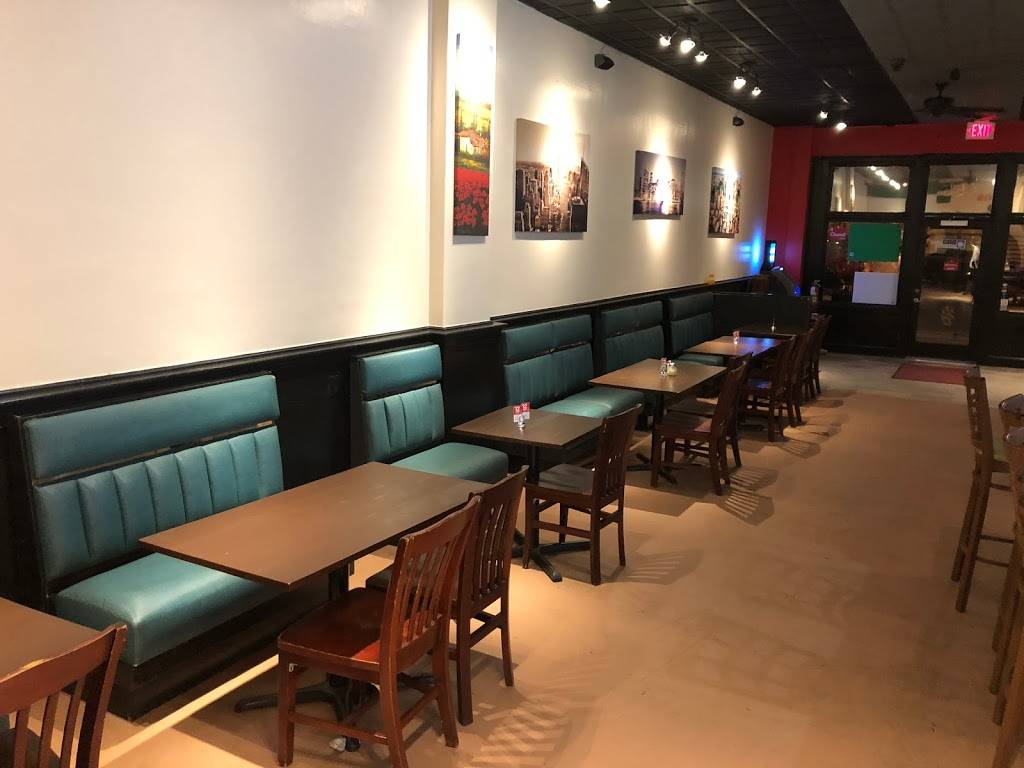 Ginos Pizzeria | meal delivery | 455 Court St, Portsmouth, VA 23704, USA | 7579982040 OR +1 757-998-2040