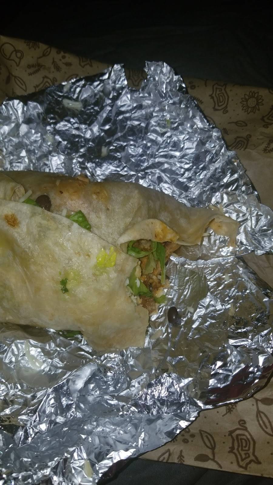 Chipotle Mexican Grill | restaurant | 2401 W Cheltenham Ave Ste 220, Wyncote, PA 19095, USA | 2158842695 OR +1 215-884-2695