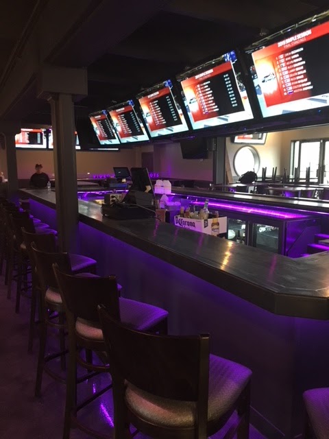 Chasers Sports Bar & Grill | restaurant | 4255 Old River Rd, Schiller Park, IL 60176, USA | 8479162474 OR +1 847-916-2474