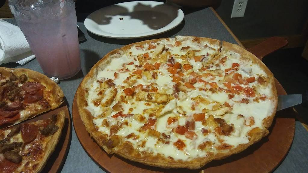 Pizza Hut | restaurant | 4500 De Zavala Rd, San Antonio, TX 78249, USA | 2104933101 OR +1 210-493-3101