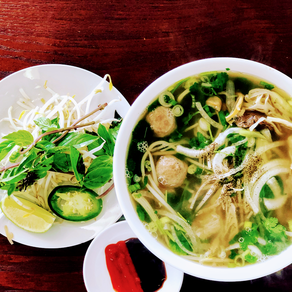 Pho 96 Vietnamese Cuisine | restaurant | 6110 Altama Ave Unit 115, Brunswick, GA 31525, USA | 9122758842 OR +1 912-275-8842