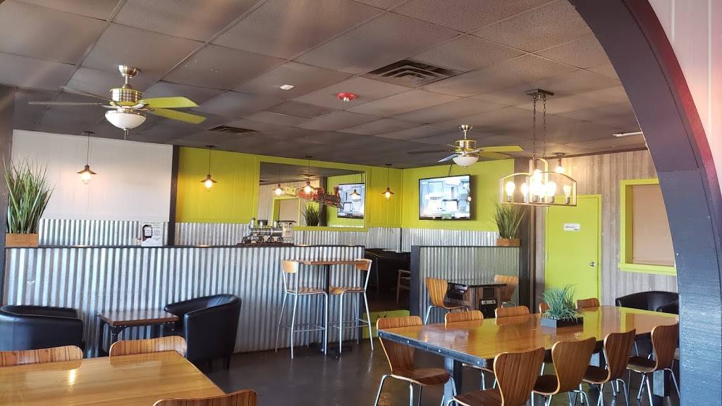 Chartroose Caboose | restaurant | 10636 Metcalf Ave, Overland Park, KS 66212, USA | 9133413631 OR +1 913-341-3631