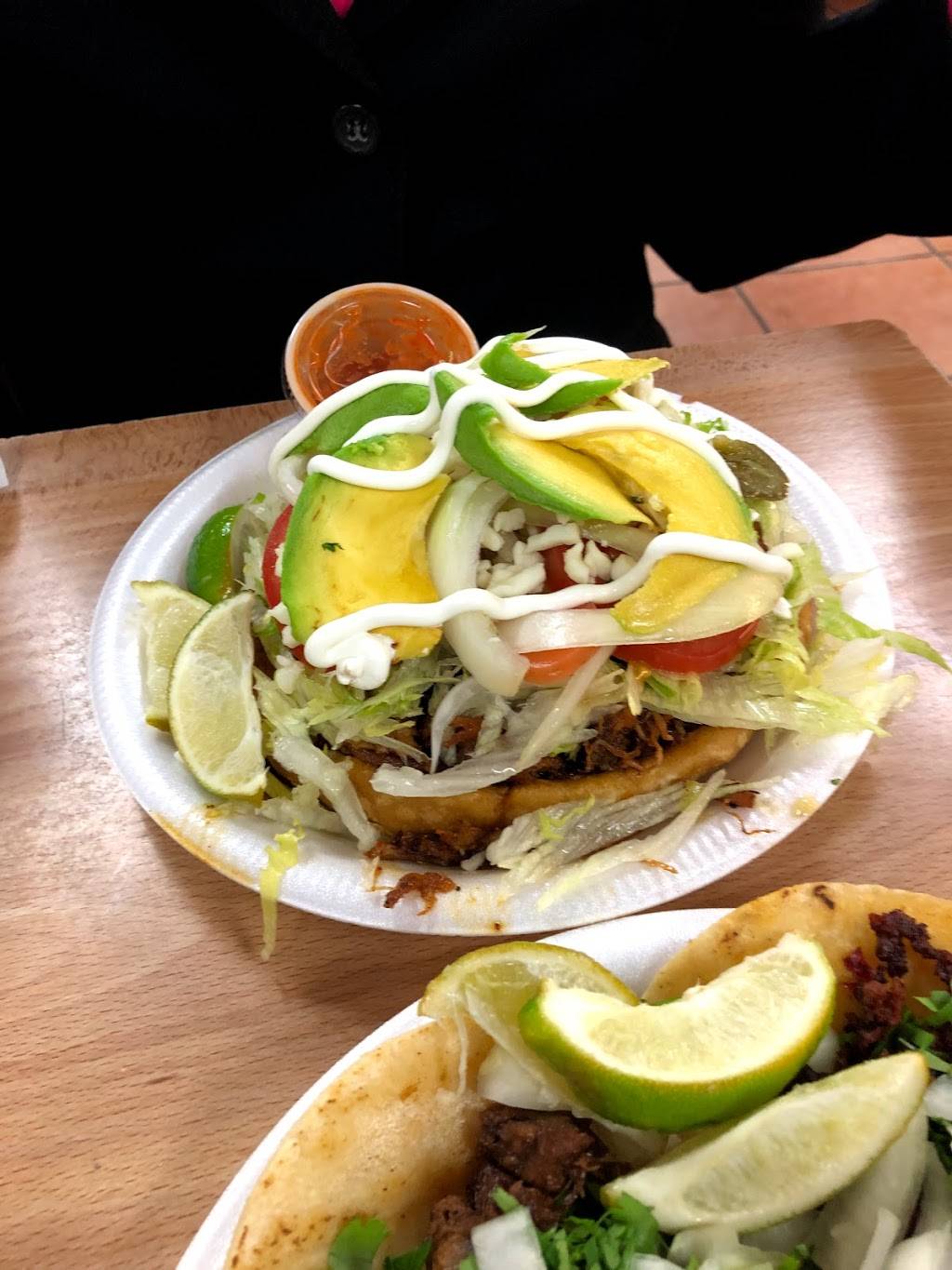 La Sabrosita | restaurant | 3070 17th St, Sarasota, FL 34234, USA | 9413663330 OR +1 941-366-3330