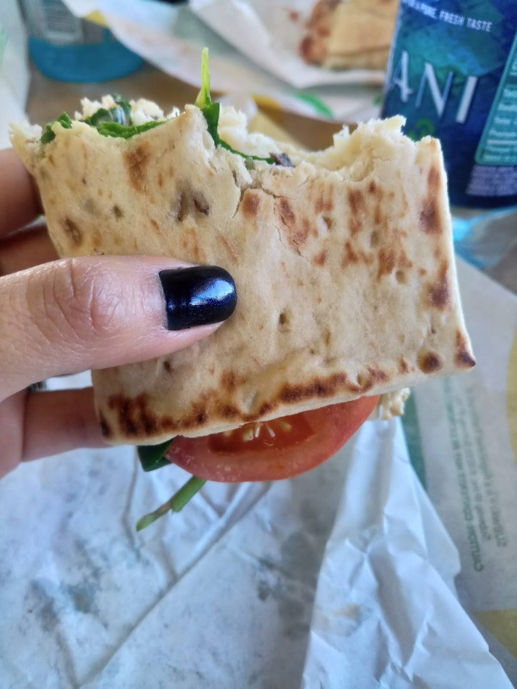 Subway | restaurant | 2560 TX-71, Columbus, TX 78934, USA | 9797328666 OR +1 979-732-8666