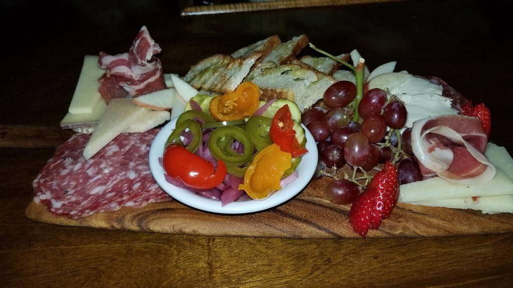 The Muse Bar & Kitchen | restaurant | 536 Main St, Worcester, MA 01608, USA | 5083046852 OR +1 508-304-6852