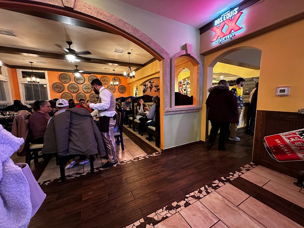 Lindo Mexico Grill and Seafood | restaurant | 5220 Eubank Blvd NE, Albuquerque, NM 87111, USA | 5054334310 OR +1 505-433-4310