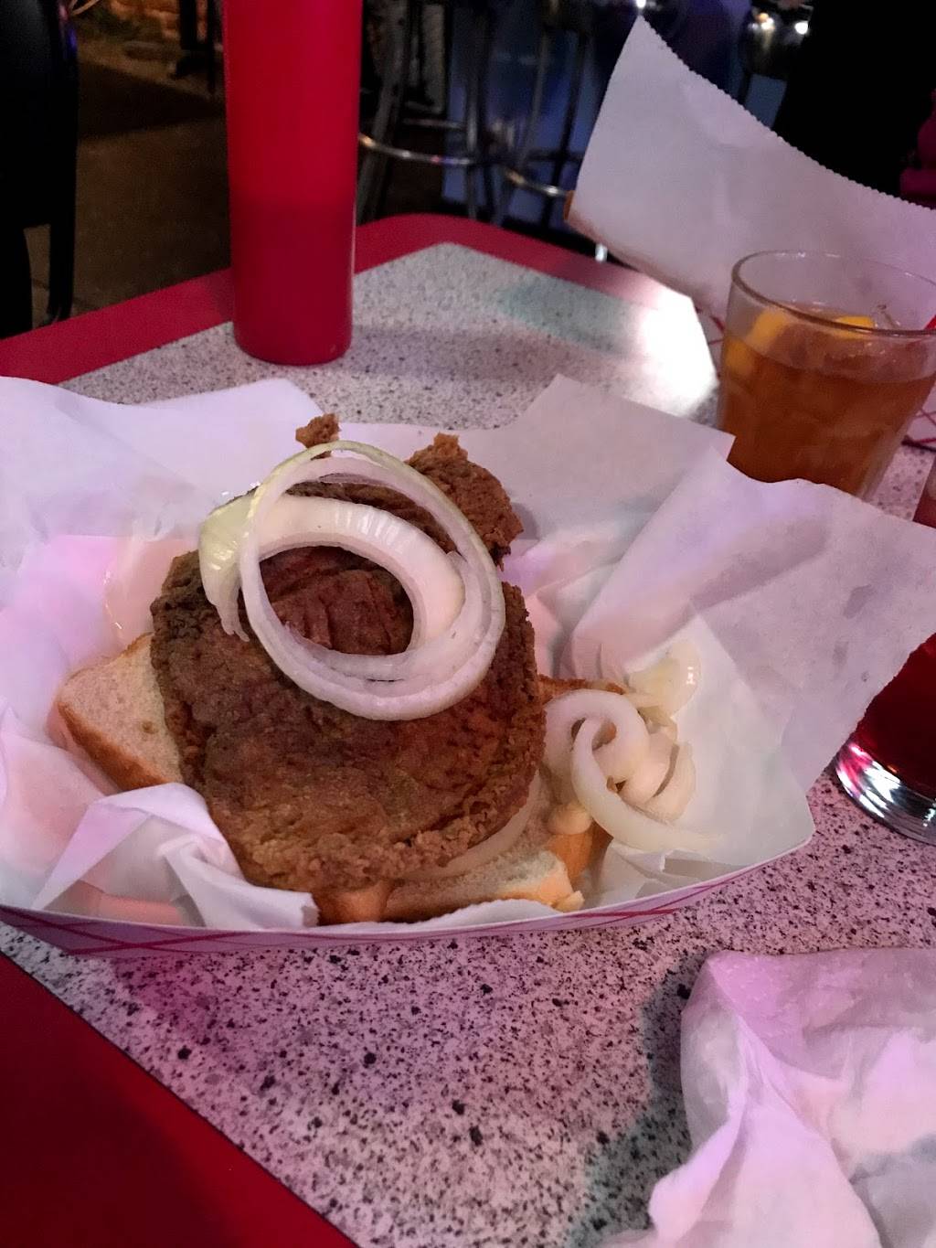 Genes Bar And Grill | restaurant | 1319 St Louis Ave #4036, St. Louis, MO 63106, USA | 3148334909 OR +1 314-833-4909