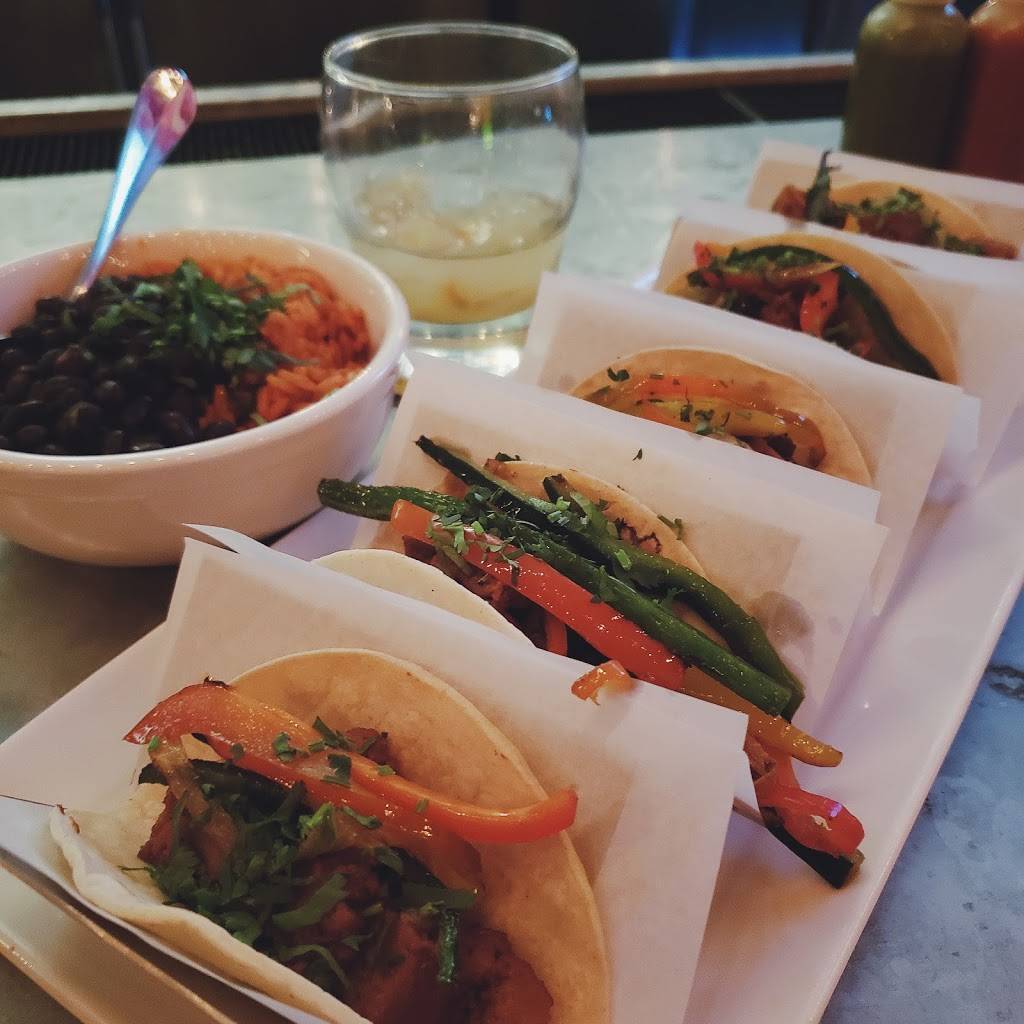 Orale Mexican Kitchen | restaurant | 1426 Willow Ave, Hoboken, NJ 07030, USA | 2019423937 OR +1 201-942-3937