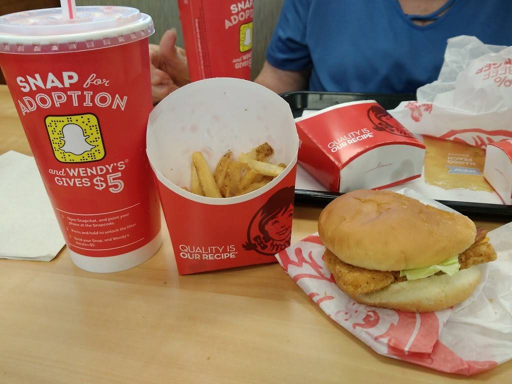 Wendys | restaurant | 5155 S Broadway, Englewood, CO 80113, USA | 3037950833 OR +1 303-795-0833
