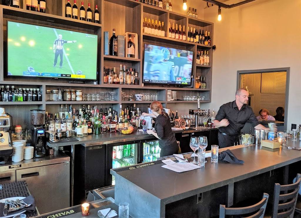 Locale Italian Kitchen | restaurant | 7995 Blue Diamond Rd #106, Las Vegas, NV 89178, USA | 7023300404 OR +1 702-330-0404