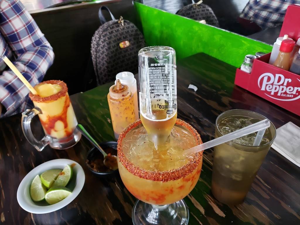 Chelas y Chiles | restaurant | 15722 Lakewood Blvd, Bellflower, CA 90706, USA | 5628044999 OR +1 562-804-4999