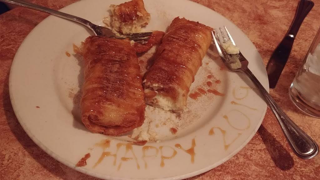 Macianos Pizza & Pasteria | restaurant | 272 E Veterans Pkwy, Yorkville, IL 60560, USA | 6308828388 OR +1 630-882-8388