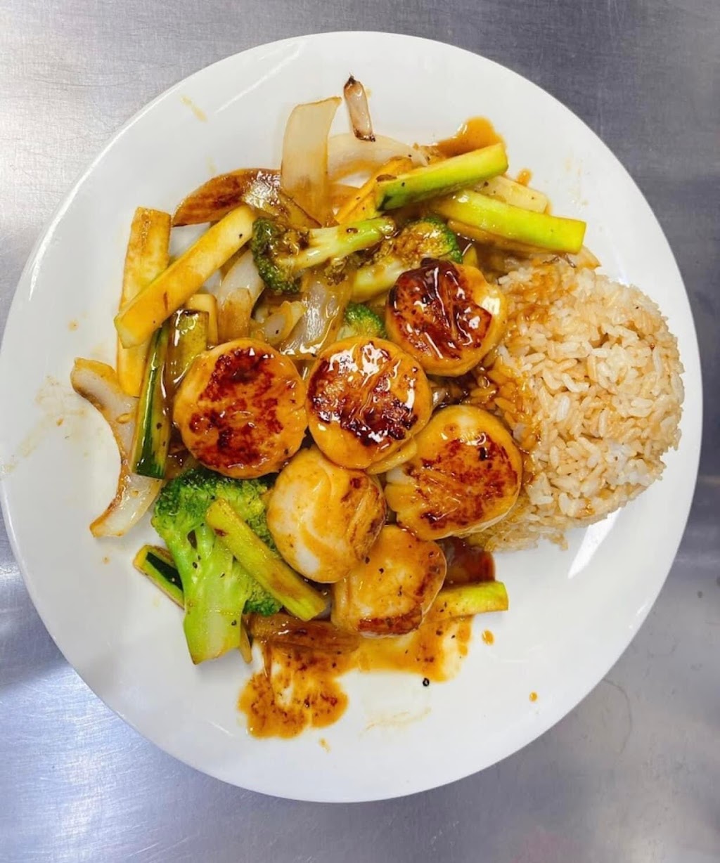 Sumo Hibachi and Sushi | restaurant | 330 Robert Smalls Pkwy #24, Beaufort, SC 29906, USA | 8433790688 OR +1 843-379-0688