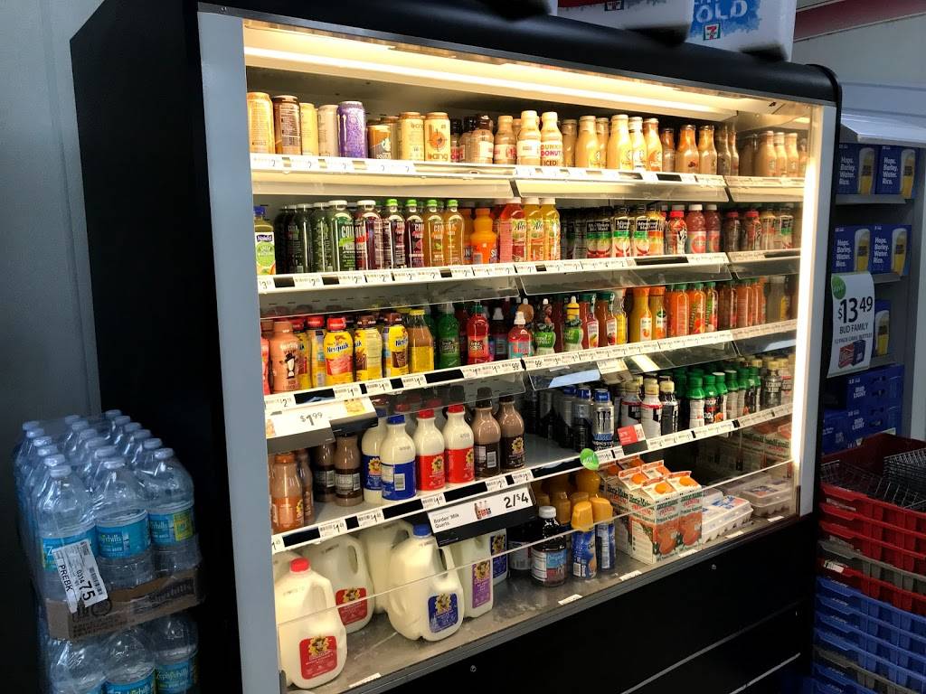 7-Eleven | bakery | 2605 FL-50, Clermont, FL 34711, USA | 4076540336 OR +1 407-654-0336