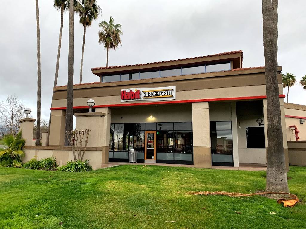 The Habit Burger Grill | restaurant | 20735 Stevens Creek Blvd, Cupertino, CA 95014, USA | 4083662208 OR +1 408-366-2208