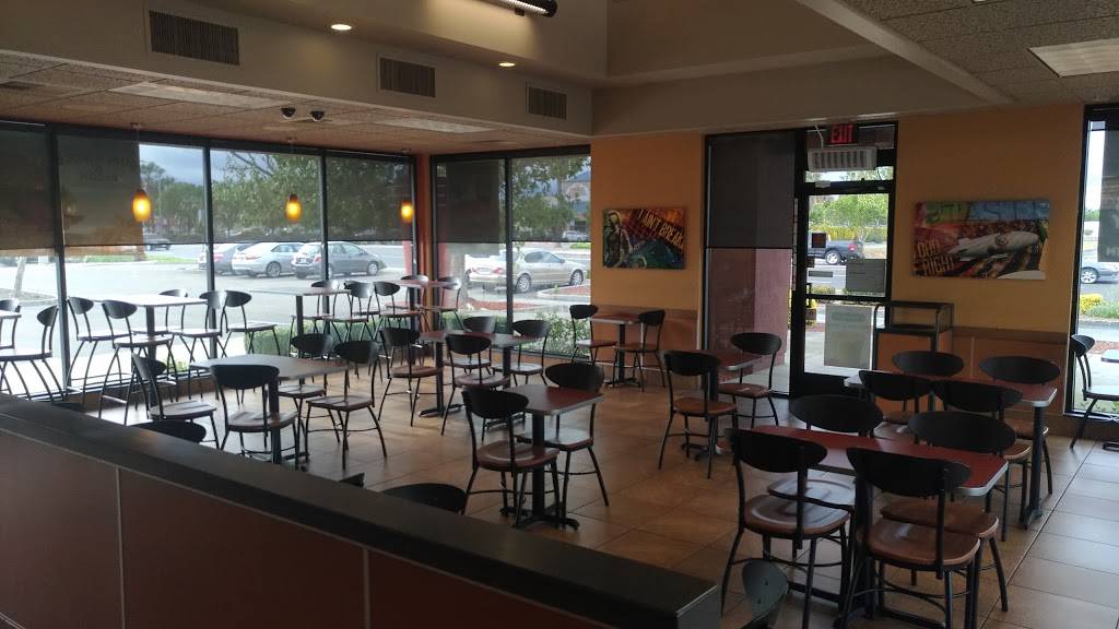 Jack in the Box | restaurant | 1310 E Yosemite Ave, Manteca, CA 95336, USA | 2098245359 OR +1 209-824-5359