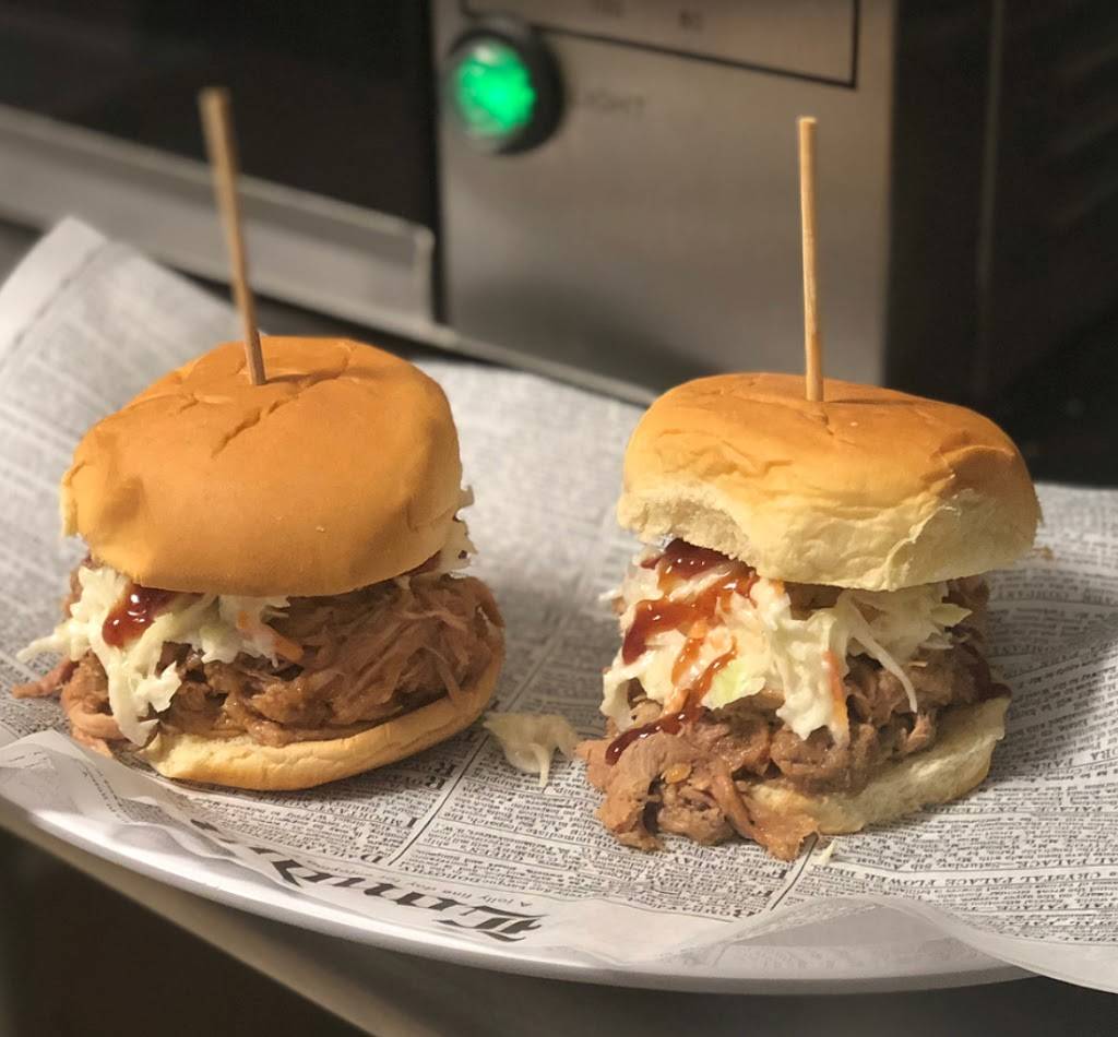 The Maine Beer Cafe | restaurant | 439 US-1 #1, Kittery, ME 03904, USA | 2074755655 OR +1 207-475-5655