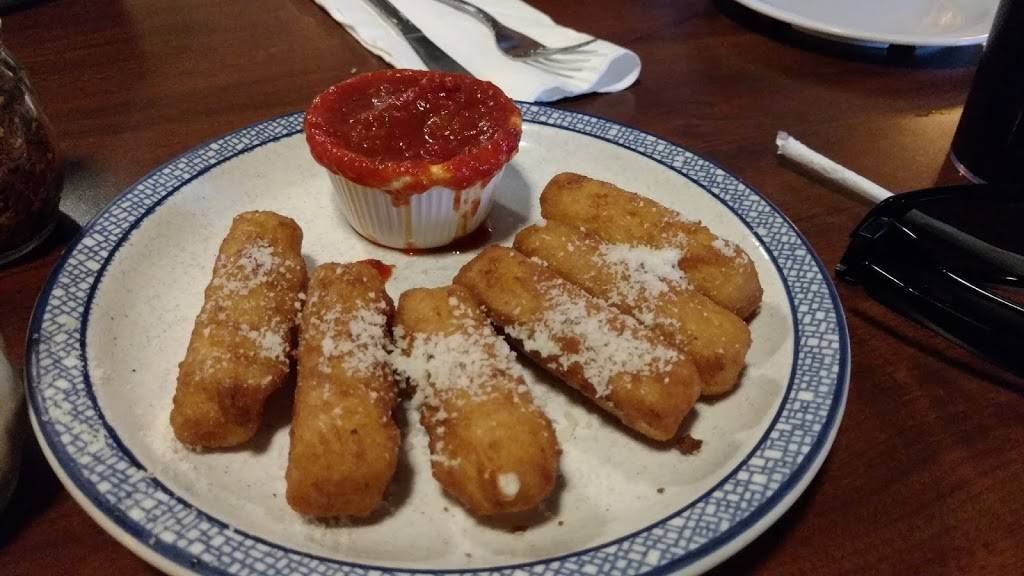 Avolios Italian Restaurant | restaurant | 15975 E San Bernardino Rd, Covina, CA 91722, USA | 6269602839 OR +1 626-960-2839