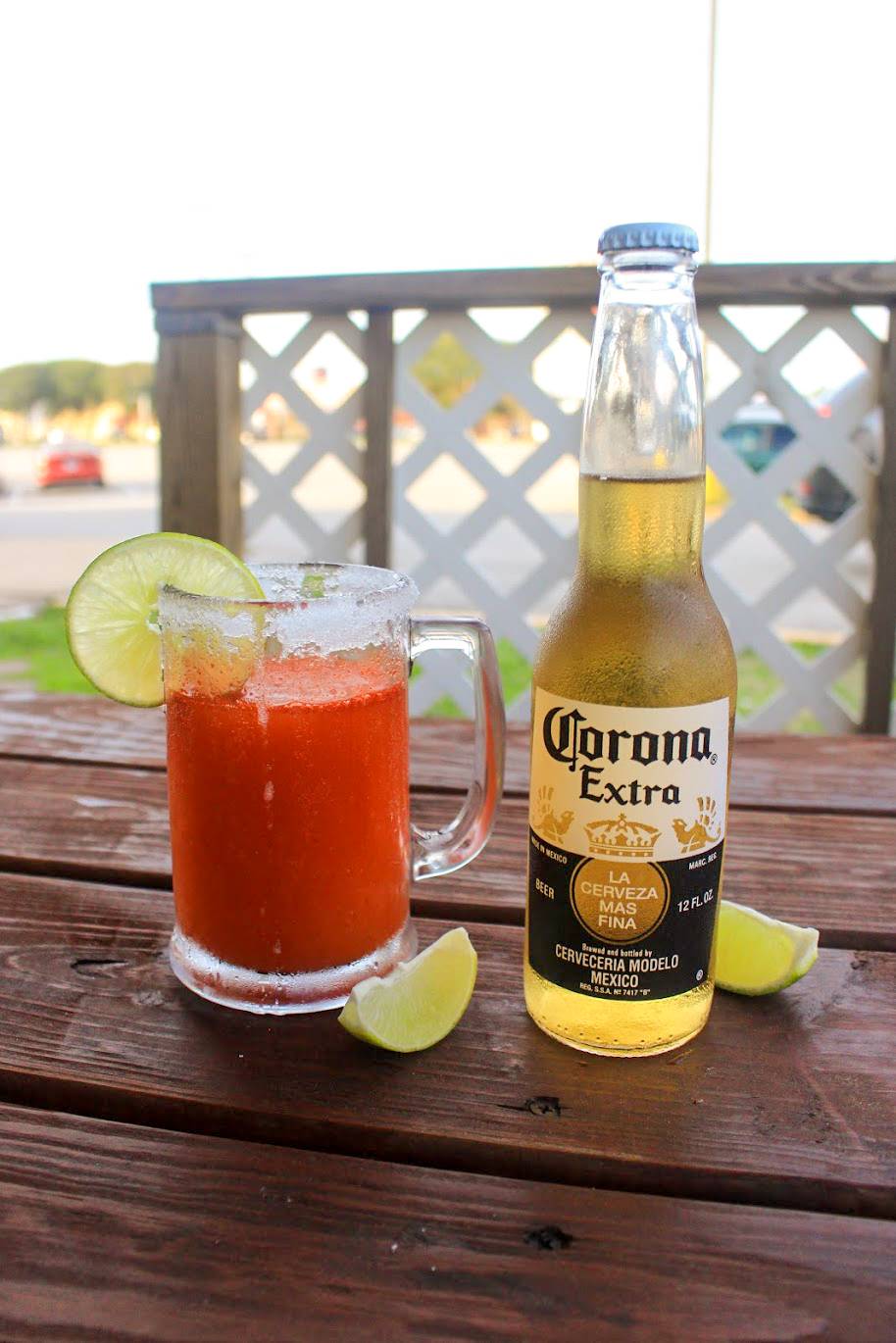 Dans Seafood & Wings | restaurant | 18 Uvalde Rd E, Houston, TX 77015, USA | 8328346788 OR +1 832-834-6788