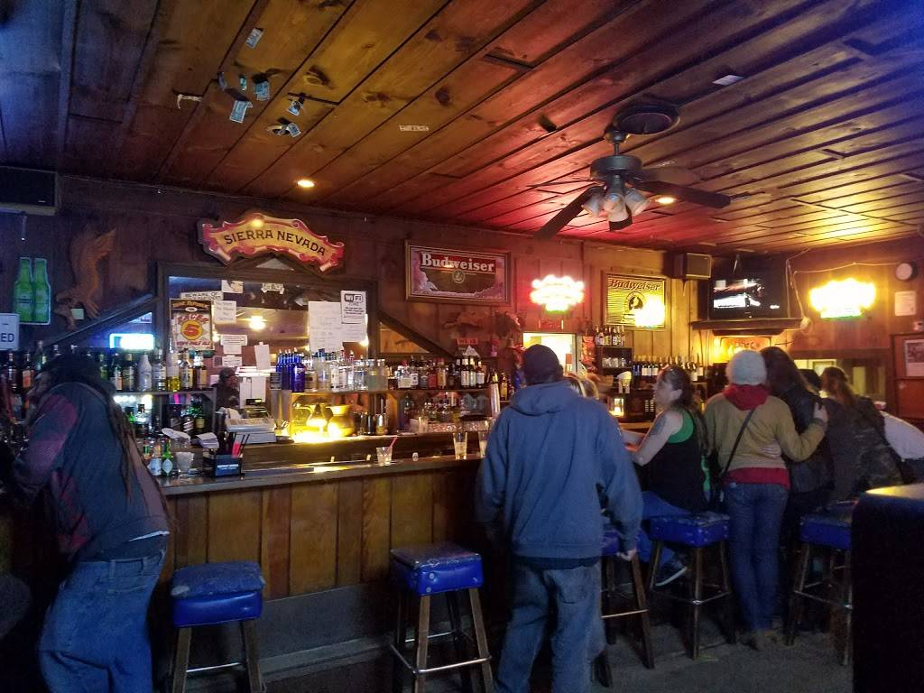 Petersons Corner | restaurant | 26310 CA-49, Nevada City, CA 95959, USA | 5302923747 OR +1 530-292-3747