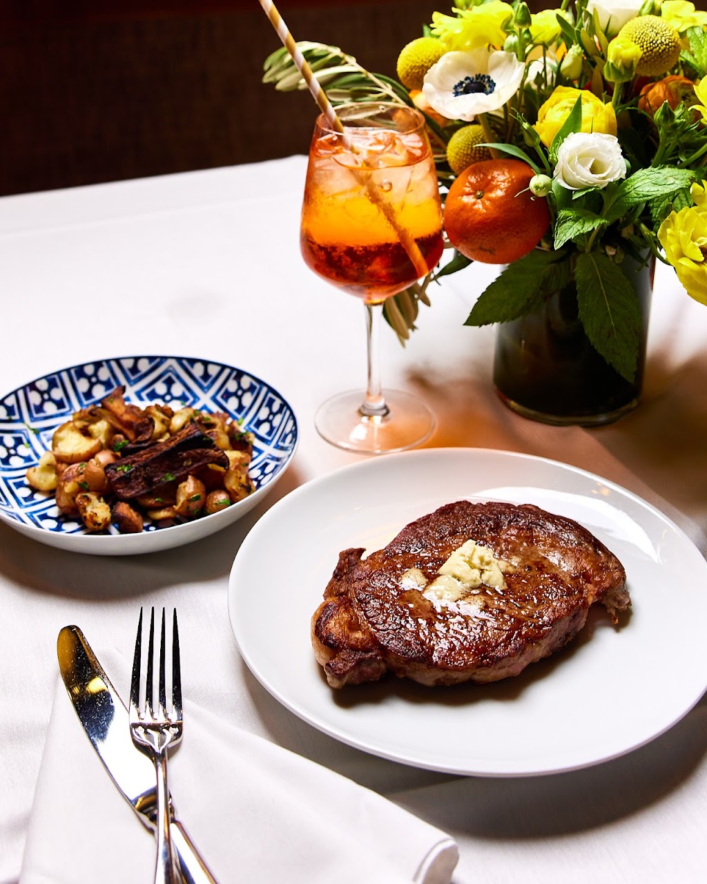 Super Franc | restaurant | inside the Canopy by Hilton, 1600 Rhode Island Ave NW, Washington, DC 20036, USA | 2022938000 OR +1 202-293-8000