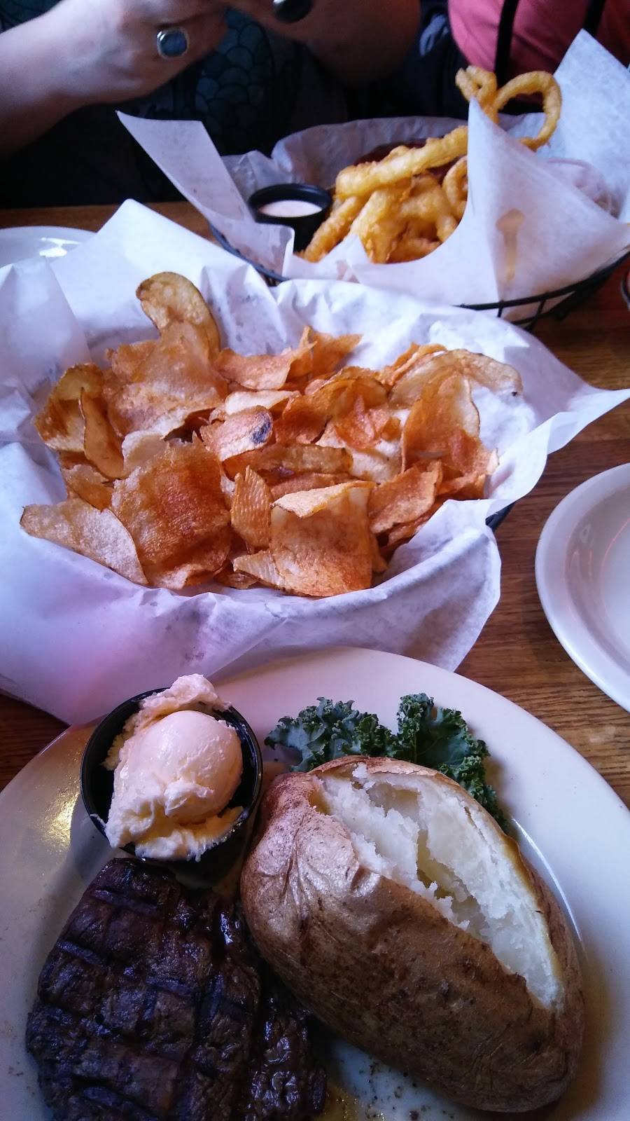 Shallos Antique Restaurant & Brewhaus | restaurant | 8811 Hardegan St, Indianapolis, IN 46227, USA | 3178827997 OR +1 317-882-7997