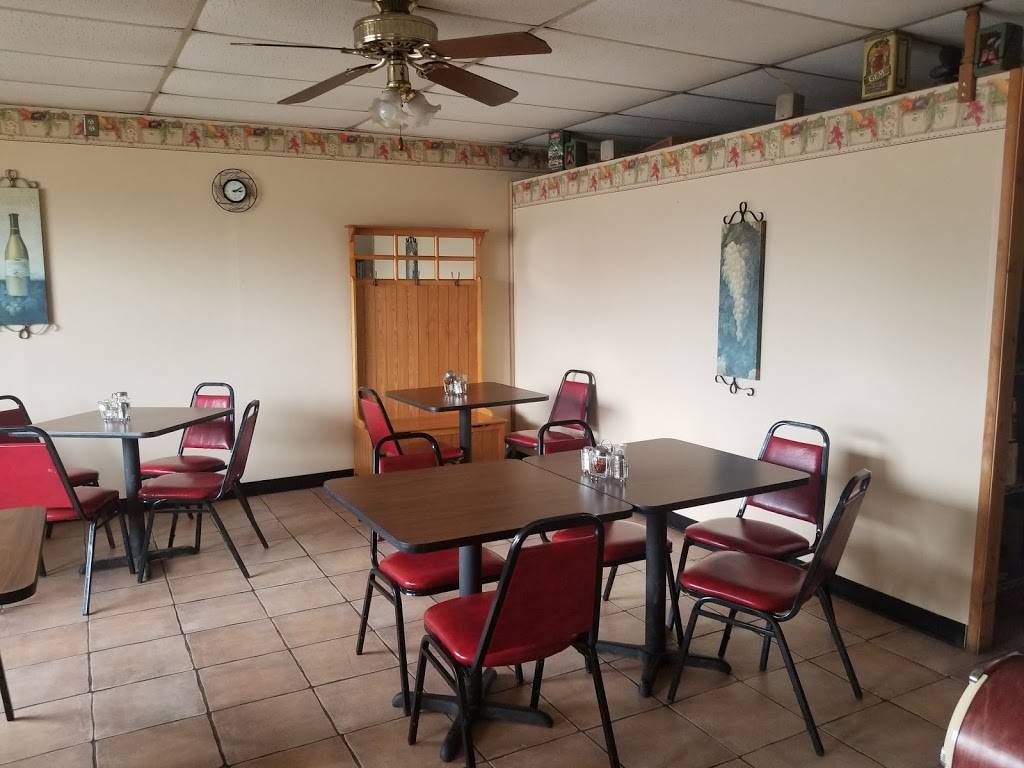 C & Ts Pizza | restaurant | 161 N Ligonier St, New Florence, PA 15944, USA | 7242359911 OR +1 724-235-9911