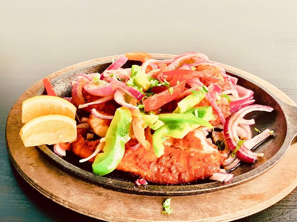 Carissa Restaurant and Bar | restaurant | 4182 W Broad St, Columbus, OH 43228, USA | 6147450505 OR +1 614-745-0505