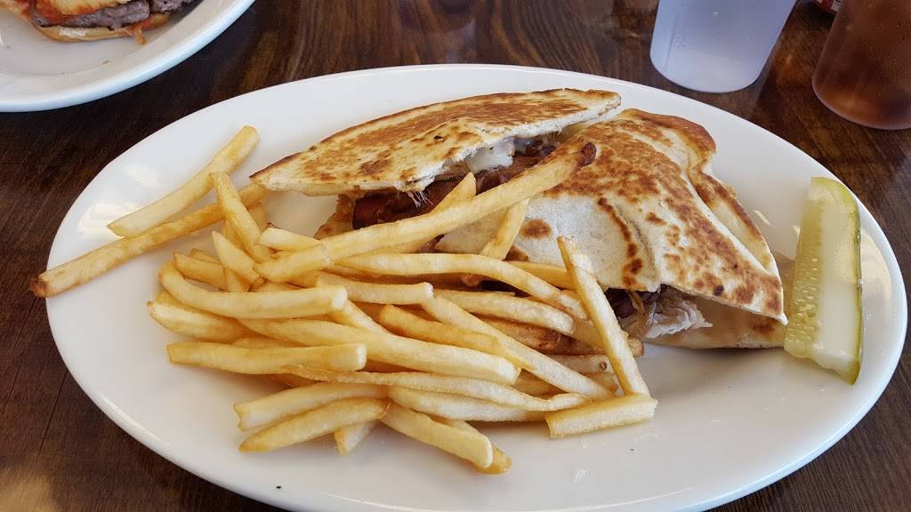 Leos Cafe | restaurant | 232 Racetrack Rd, McDonough, GA 30252, USA | 6788144619 OR +1 678-814-4619