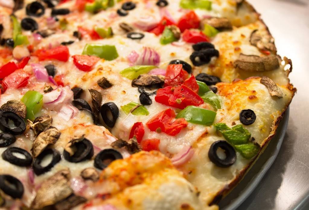 iTZ Family, Food, & Fun - Colorado Springs | restaurant | 3035 New Center Point, Colorado Springs, CO 80922, USA | 8172833700 OR +1 817-283-3700