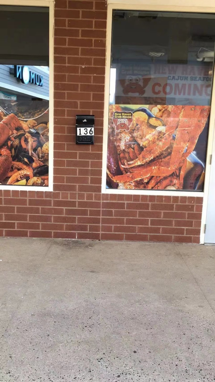 New Haven Crab House | restaurant | 136 Amity Rd, New Haven, CT 06515, USA | 2039368335 OR +1 203-936-8335