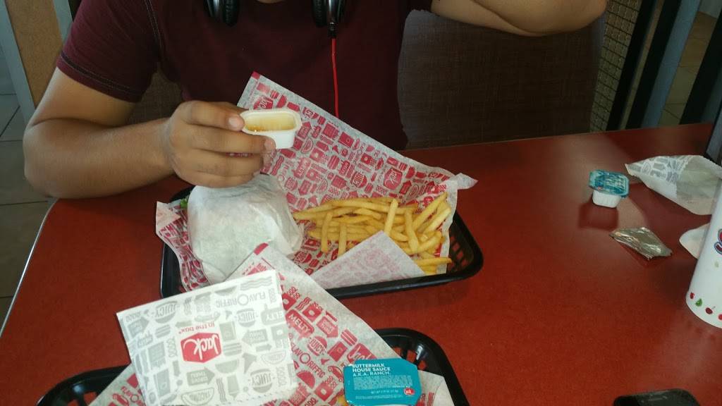 Jack in the Box | restaurant | 21630 Bear Valley Rd, Apple Valley, CA 92308, USA | 7602401746 OR +1 760-240-1746