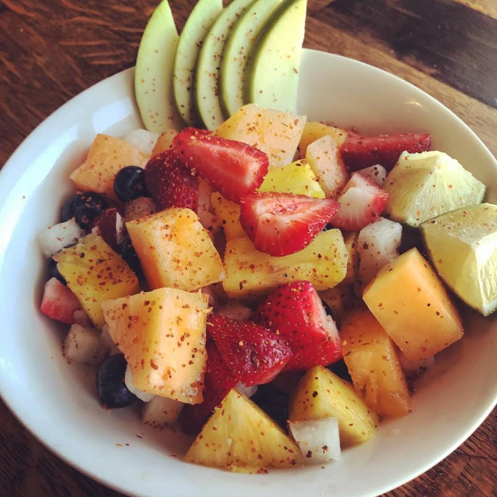 Traveler Café | restaurant | 1070 E Front St, Ventura, CA 93001, USA | 8056678229 OR +1 805-667-8229