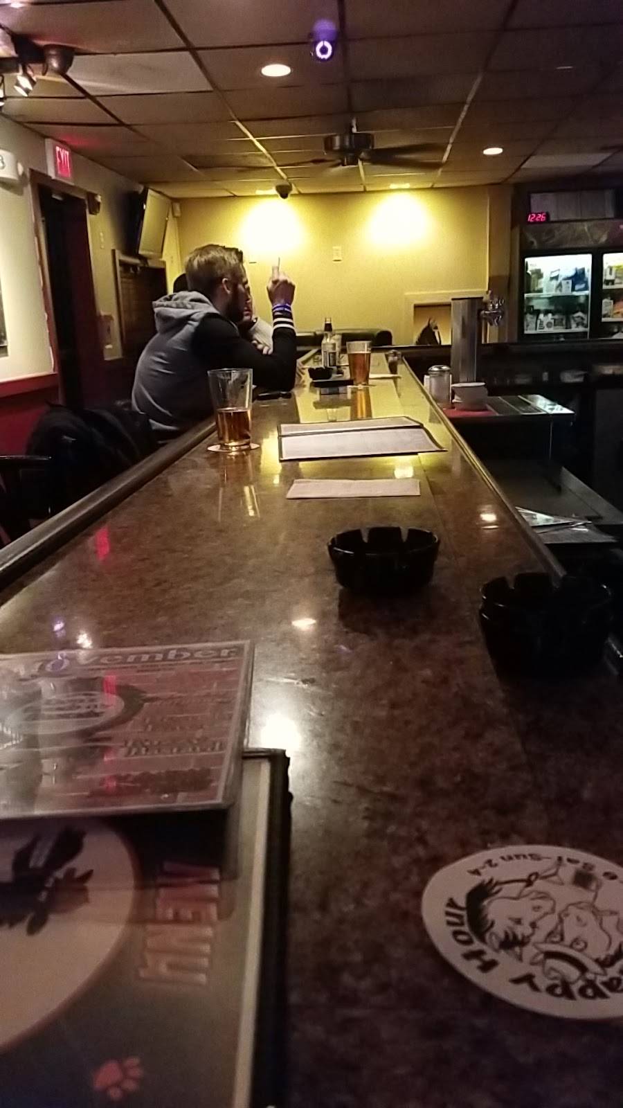 Black Horse Tavern | restaurant | 3223 W Germantown Pike, Eagleville, PA 19403, USA | 4846747200 OR +1 484-674-7200