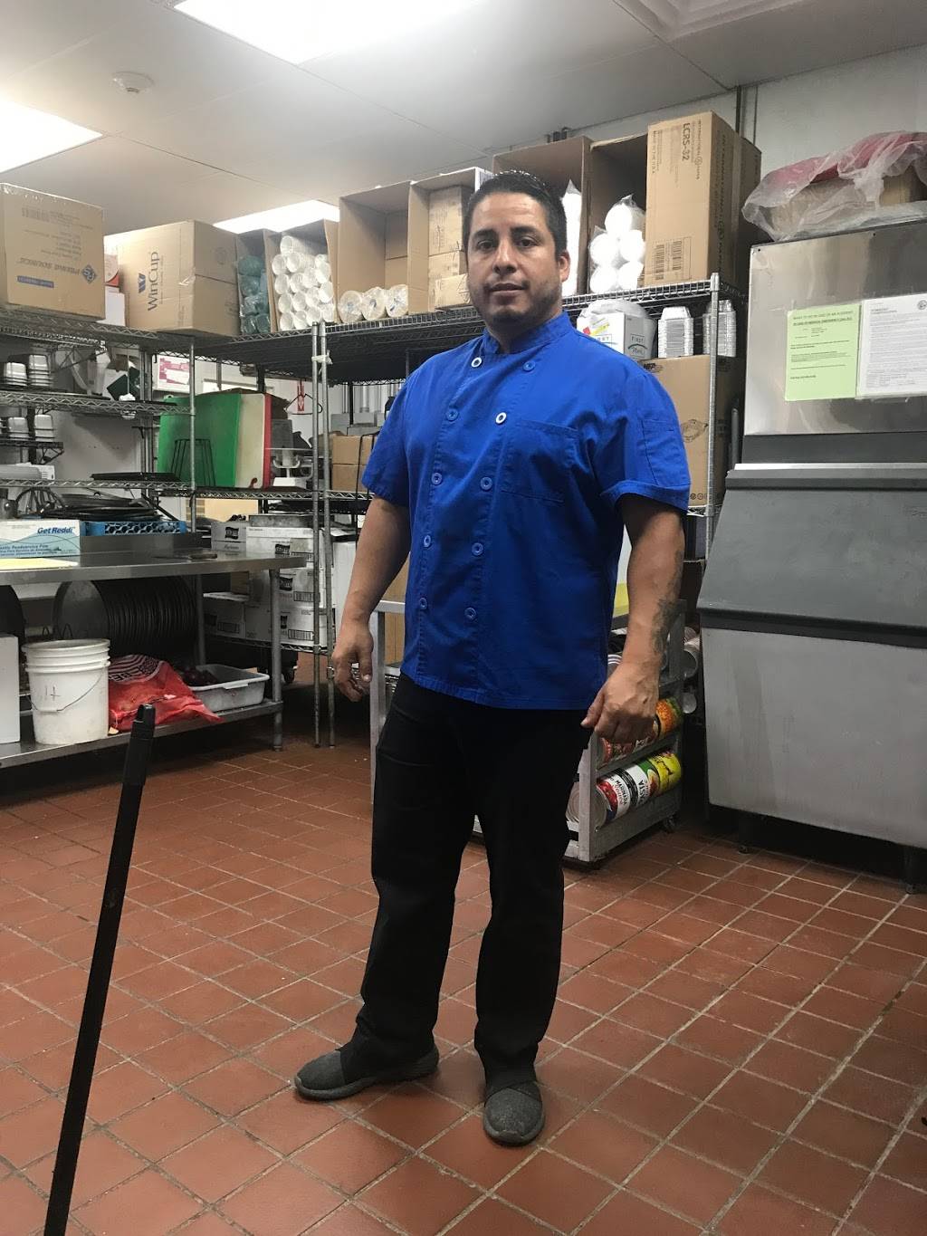 Sbarro | restaurant | 13783 W Tollway Oasis Srv Rd, Lake Forest, IL 60045, USA | 8477359900 OR +1 847-735-9900