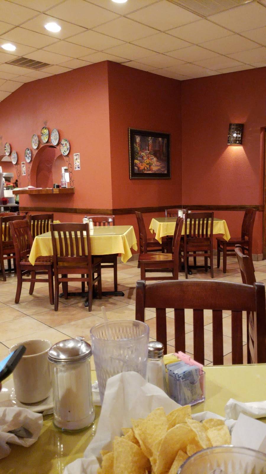 Casa Garcias Mexican Restaurant & Cantina | restaurant | 1901, I-35, Round Rock, TX 78664, USA | 5122188908 OR +1 512-218-8908