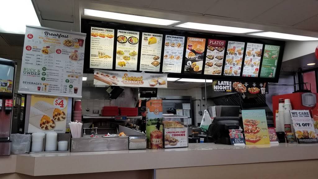 Del Taco | meal takeaway | 22349 El Toro Rd, Lake Forest, CA 92630, USA | 9495863757 OR +1 949-586-3757