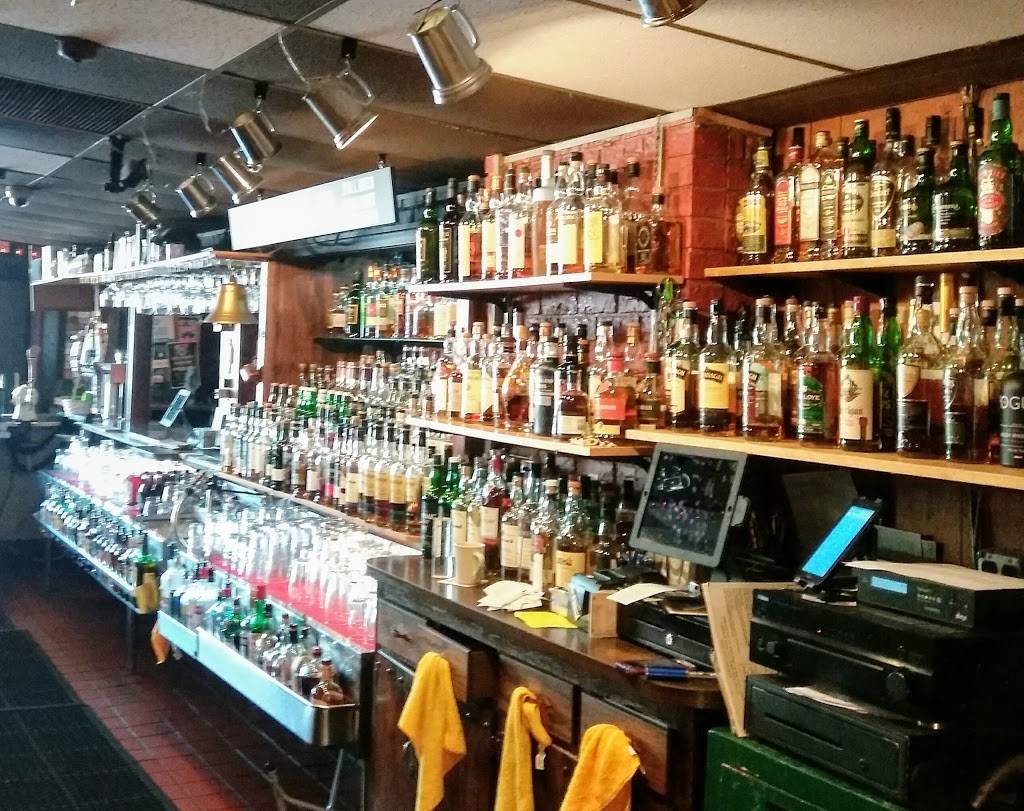 Merlins Rest Pub | restaurant | 3601 E Lake St, Minneapolis, MN 55406, USA | 6122162419 OR +1 612-216-2419