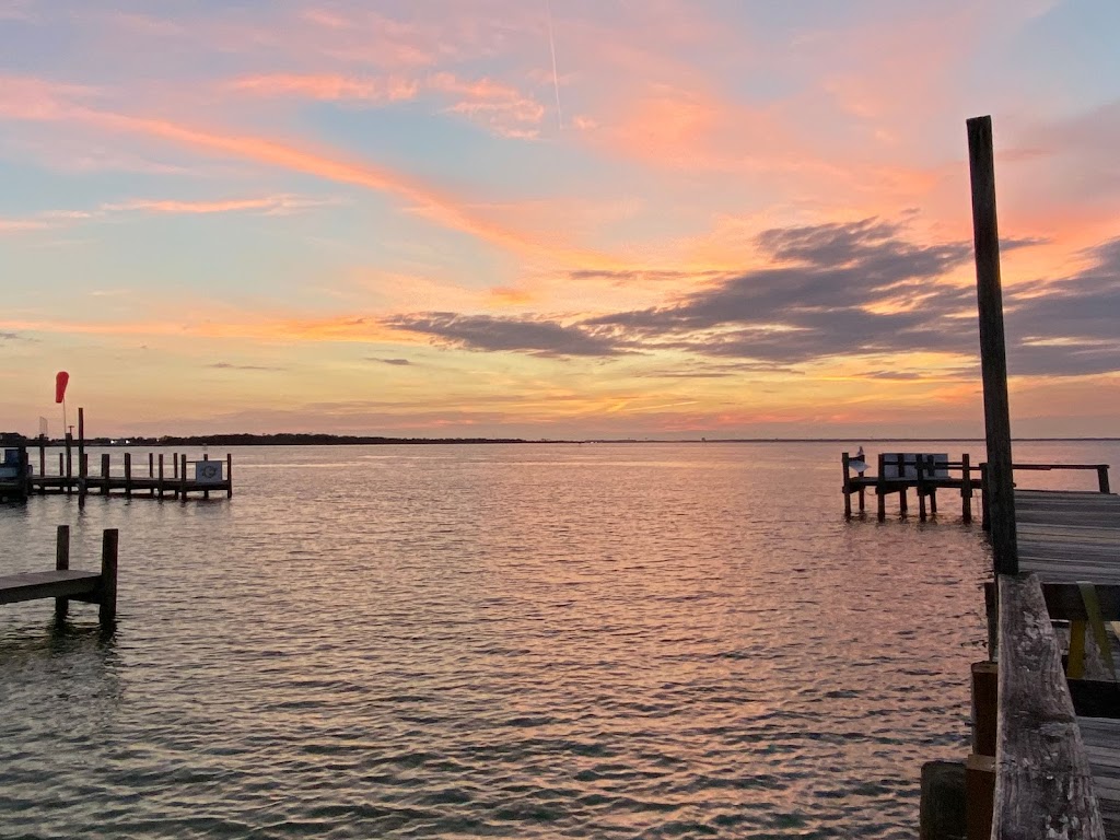 Dewey Destins Seafood Restaurant | restaurant | 9 Calhoun Ave, Destin, FL 32541, USA | 8508377575 OR +1 850-837-7575